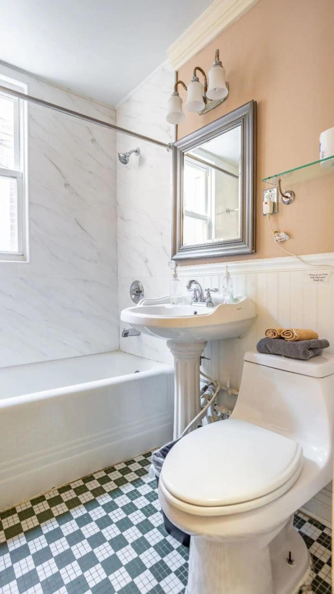 Apartment Skyline 3 Bedroom 20 Mins 2 Time Sq #6 *